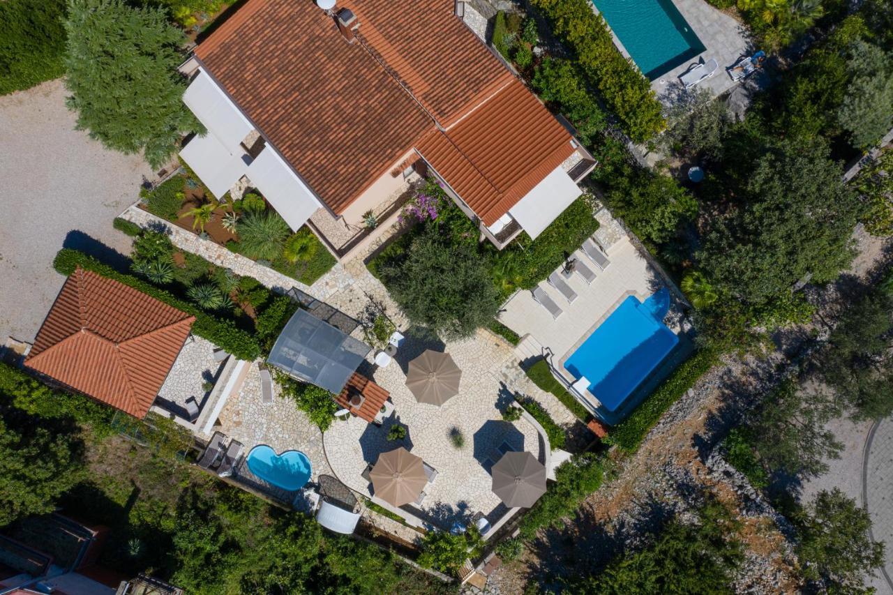 Apartments House Barbara Kornić エクステリア 写真