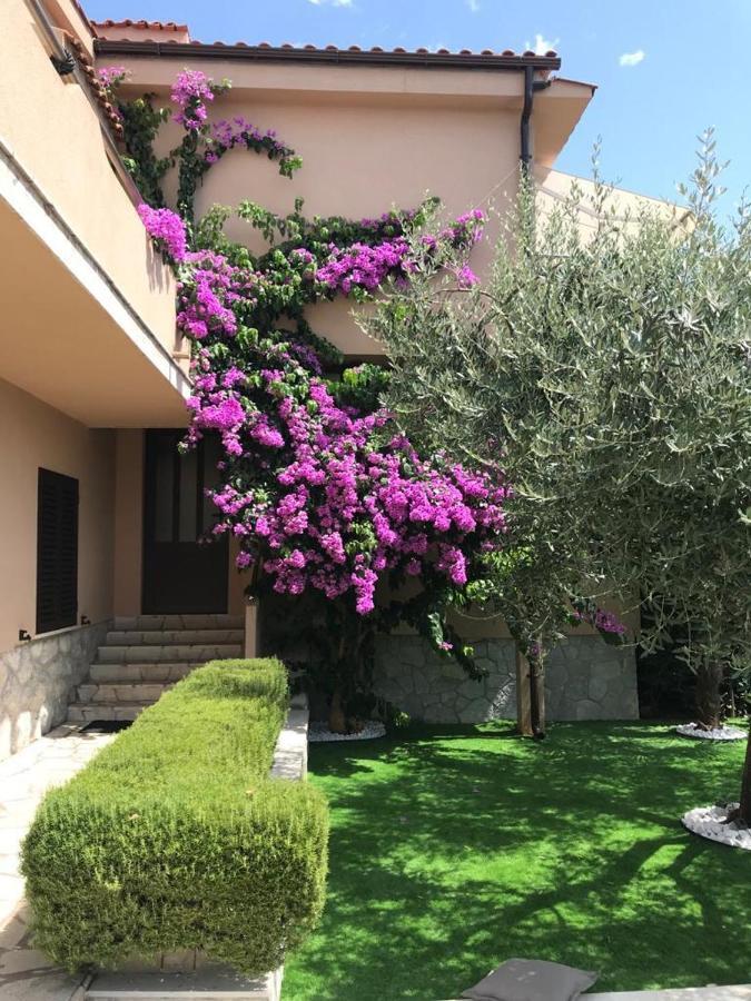 Apartments House Barbara Kornić エクステリア 写真