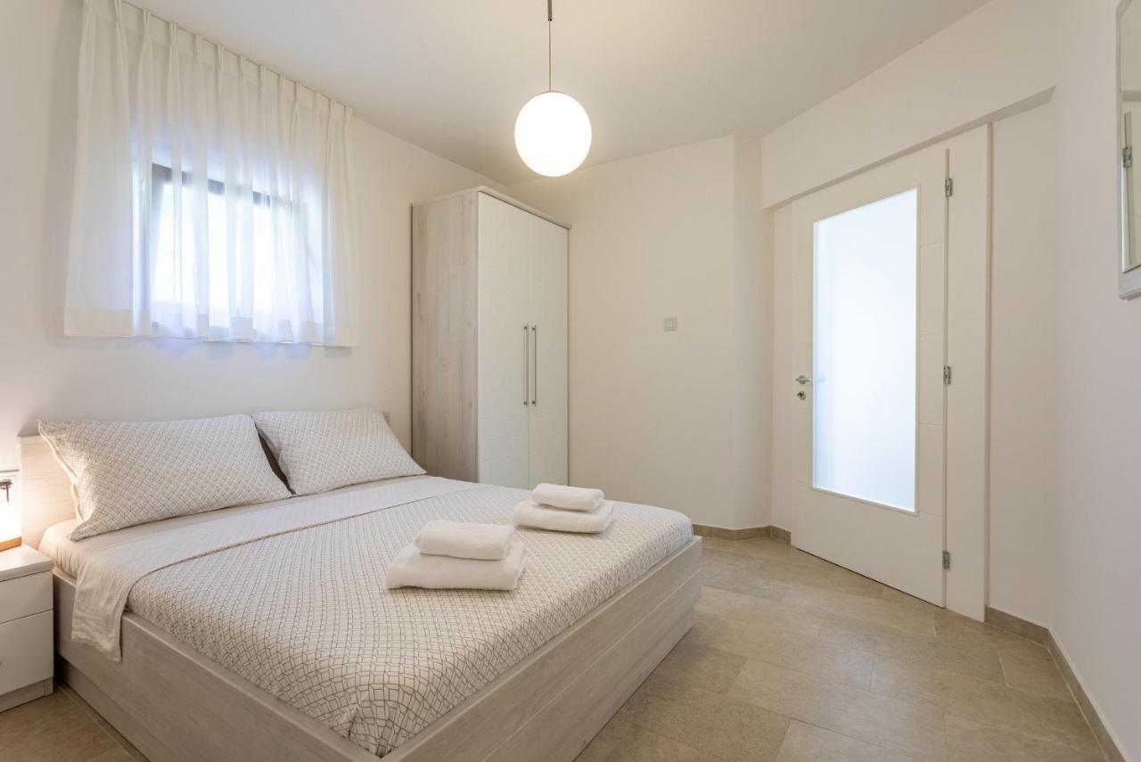 Apartments House Barbara Kornić エクステリア 写真